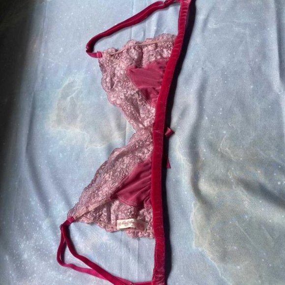 Wendy Glez velvet/lace Fuchsia & Pink Barbiecore bra - Picture 3 of 3